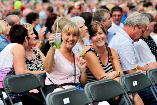 SparkassenPark-2014-elton-john